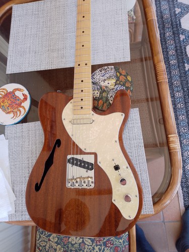Used fender electric guitars - fender,