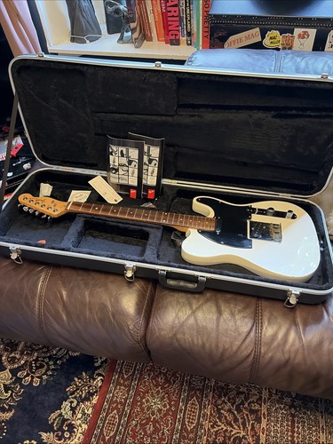 White fender telecaster - white,